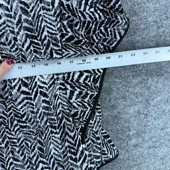 Beige Blouse Women XL Black Geometric Short Sleeve Round Neck Pullover Casual - Picture 6 of 8